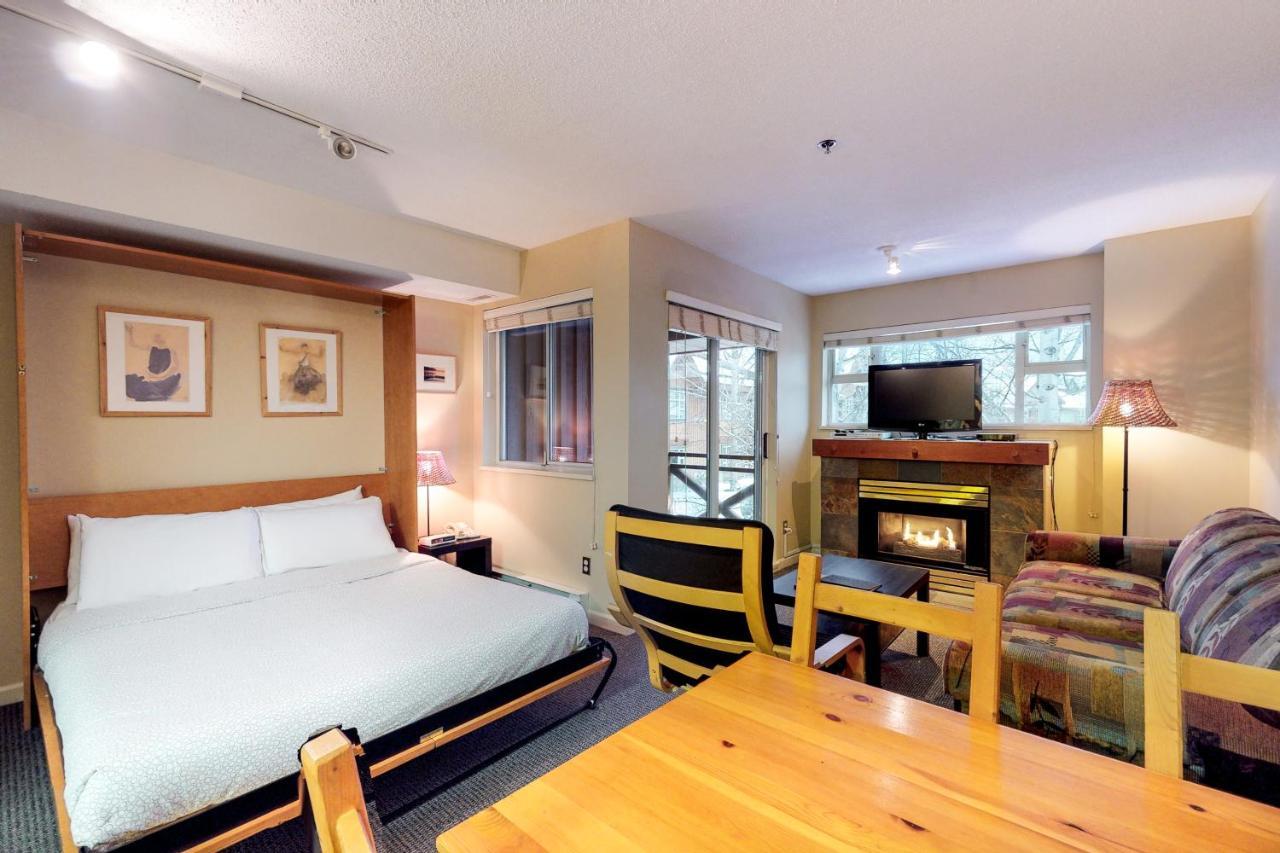 Marketplace Lodge ウィスラー 部屋 写真